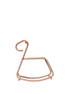Lussi Rocking Horse – skulpturel gyngehest fra Ferm Living