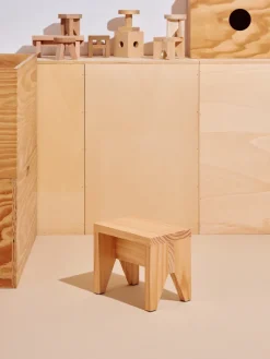 Manolito Stool, short fra Hay
