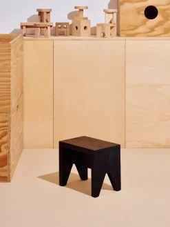 Manolito Stool, short fra Hay