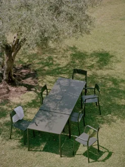May havebord 170 x 85, dark green fra New Works