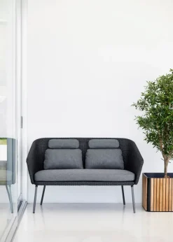 Mega 2-pers. Sofa, inkl. hyndesæt fra Cane-line