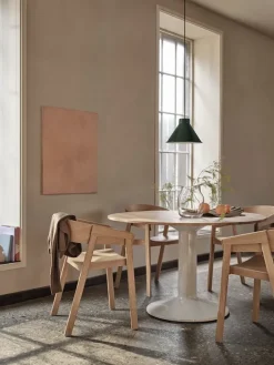 Midst Table Ø 120 cm, oiled oak fra Muuto