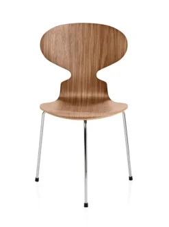 3100 Myren med 3 ben, krom stel af Arne Jacobsen