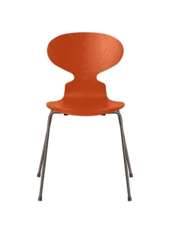 3101 Myren Stol i farvet ask af Arne Jacobsen