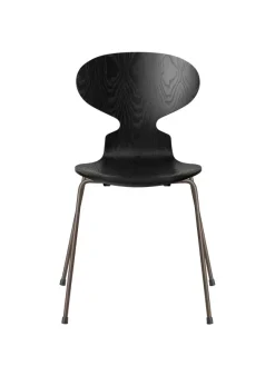 3101 Myren Stol i farvet ask af Arne Jacobsen