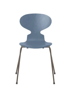 3101 Myren Stol i farvet ask af Arne Jacobsen
