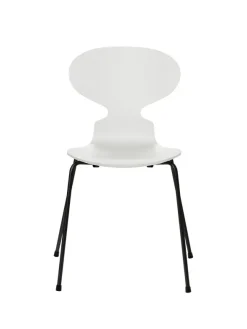 3101 Myren Stol lakeret af Arne Jacobsen