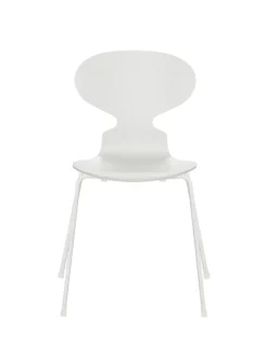 3101 Myren Stol lakeret af Arne Jacobsen