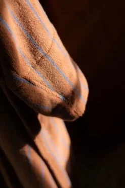 Naram badekåbe, Camel & Ultramarine fra Bongusta