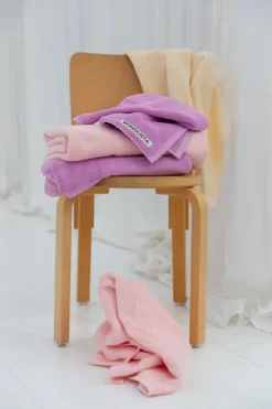 Naram towel - Soft Fuchsia fra Bongusta