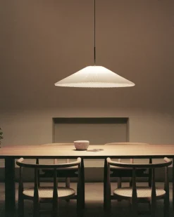 Nebra Pendant Lamp Large fra New Works
