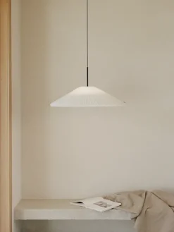 Nebra Pendant Lamp Small fra New Works