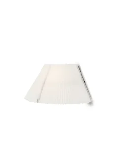 Nebra Wall Lamp fra New Works