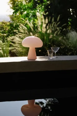 Obello Portable Bordlampe fra GUBI