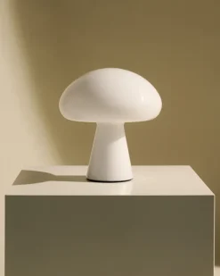 Obello Portable Bordlampe fra GUBI