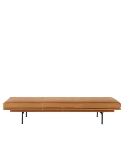 Outline Daybed, cognac leather fra Muuto