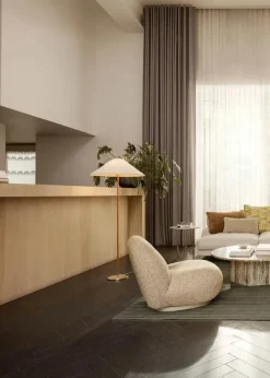 Pacha Lounge Chair, swivel fra GUBI