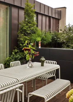 Palissade Bench, antracit fra Hay