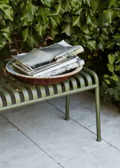 Palissade Bench, olive fra Hay