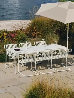 Palissade Cantilever Dining Armchair fra Hay