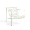 Palissade Lounge Chair Low, cream white fra Hay