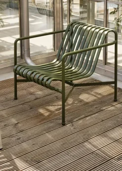 Palissade Lounge Chair Low, olive fra Hay