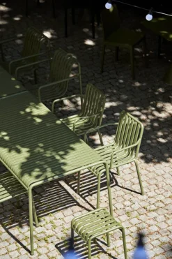 Palissade Stool, olive fra Hay