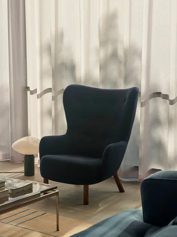 Petra VB3 Chair, vidar 554/walnut fra &Tradition