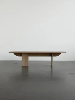 Pillabout Dining Table, 240x95 cm fra Louise Roe