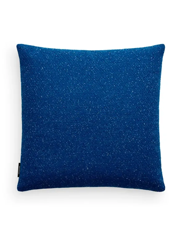 Pilot Cushion i blå, 60 x 60 cm fra Kvadrat