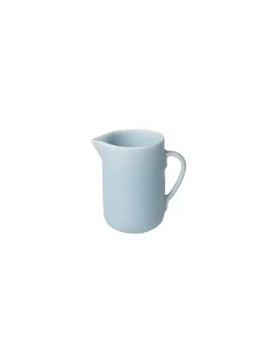 Pisu 13 Pitcher, sky blue fra Louise Roe