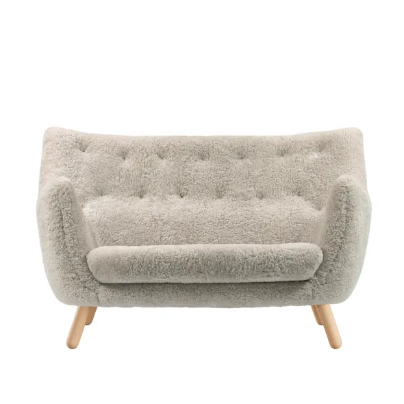 Poet sofa, eg klar olie af Finn Juhl