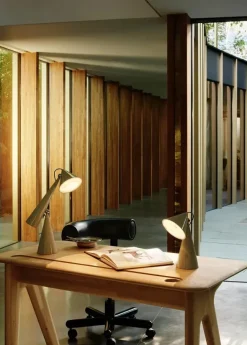 Pose Task LED Bordlampe fra Tom Dixon
