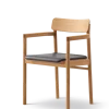 Post Spisebordsstol olieret eg, sædepolstret omni 301 sort læder fra Fredericia Furniture