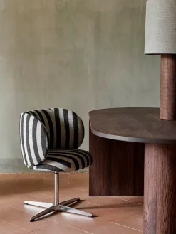 Pylo Dining Table fra Ferm Living