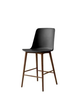 Rely HW128 Counter Chair, walnut fra &Tradition