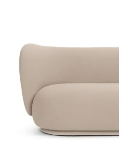 Rico Sofa 2 Grain, cashmere fra Ferm Living