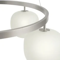 Rime lysekrone fra Muuto