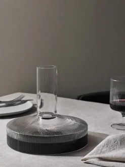 Ripple Wine Carafe, clear fra Ferm Living