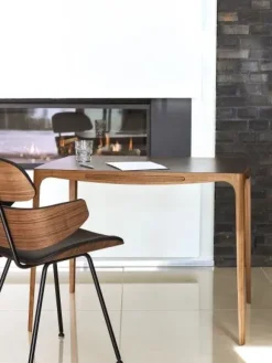 Ro skrivebord AK1310 fra Naver Collection