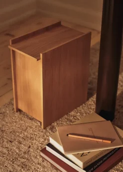 Sama Wooden Bin fra Ferm Living