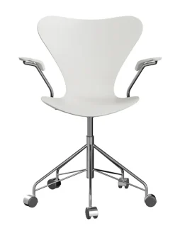 3217 Serie 7 Kontorstol af Arne Jacobsen