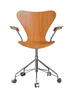 3217 Serie 7 Kontorstol af Arne Jacobsen