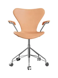 3217 Serie 7 Kontorstol af Arne Jacobsen