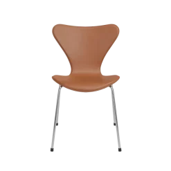 3107 Serie 7 stol, Tailored af Arne Jacobsen