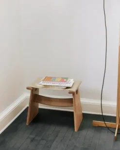Seto Stool, eg lys olie fra Fredericia Furniture