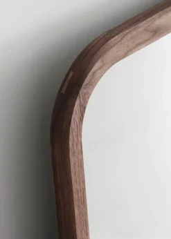 Silhouette spejl 70x70 fra Fredericia Furniture