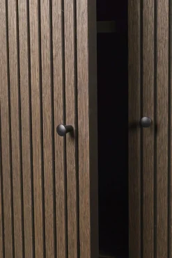 Sill Cupboard Tall fra Ferm Living