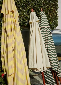 Skagerak Messina Parasol Ø300, Lemon/Sand Stripes fra Fritz Hansen