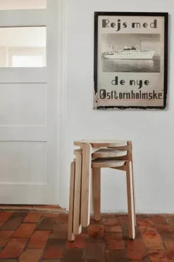 Skagerak Nomad Skammel fra Fritz Hansen
